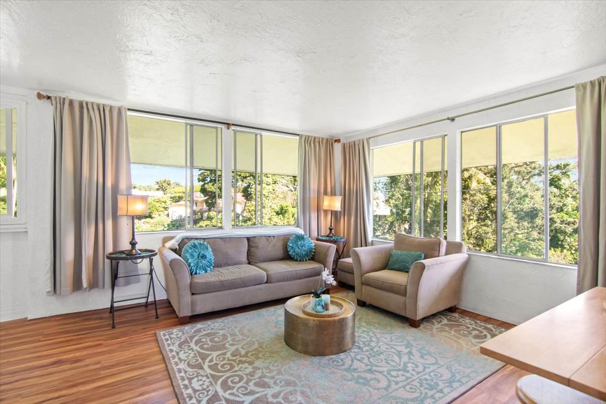 360 Kauila St - Photo 1