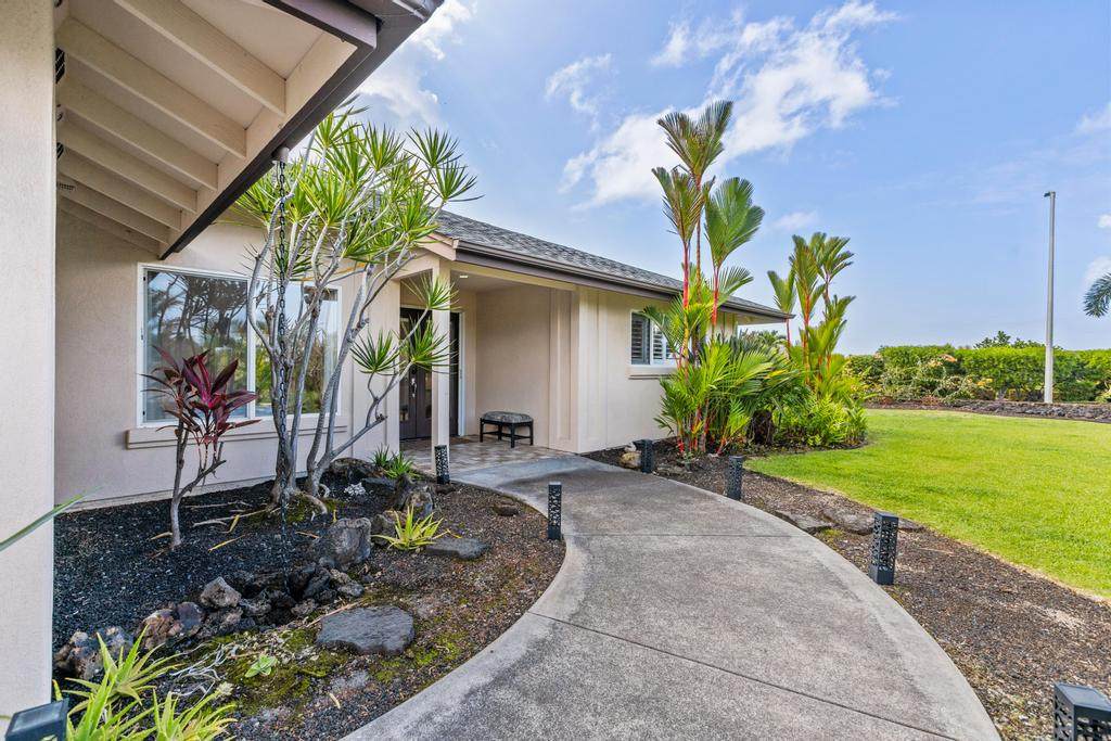 https://bt-photos.global.ssl.fastly.net/hawaii/orig_boomver_1_729246-1.jpg