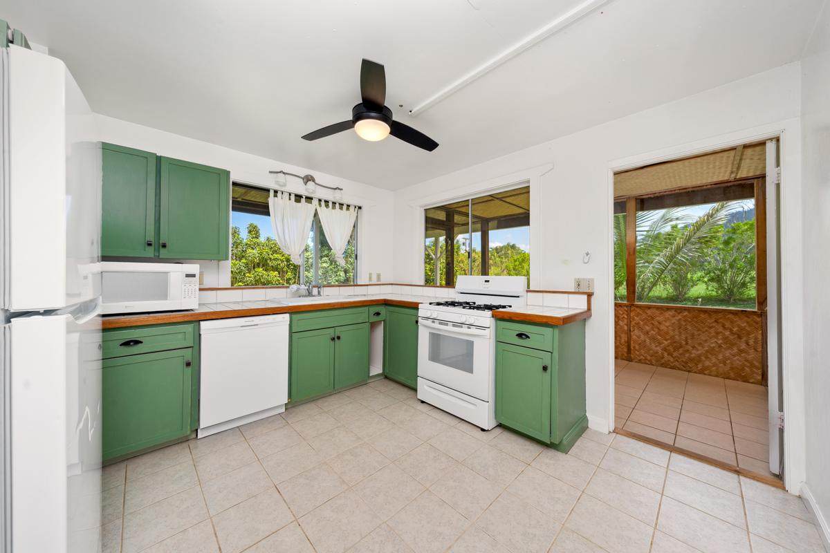 https://bt-photos.global.ssl.fastly.net/hawaii/orig_boomver_3_729864-19.jpg