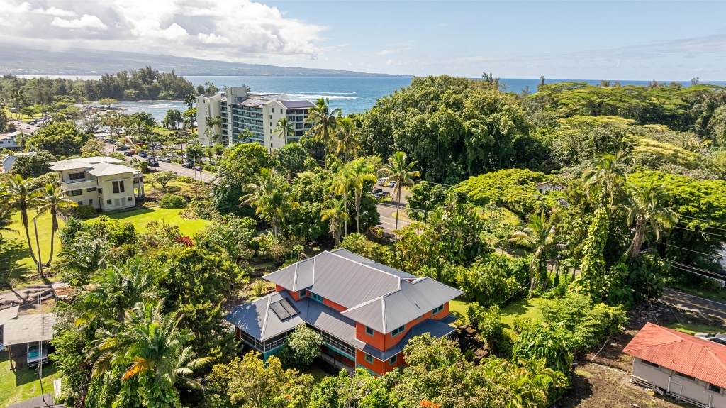 1896 Kalanianaole St - Photo 1