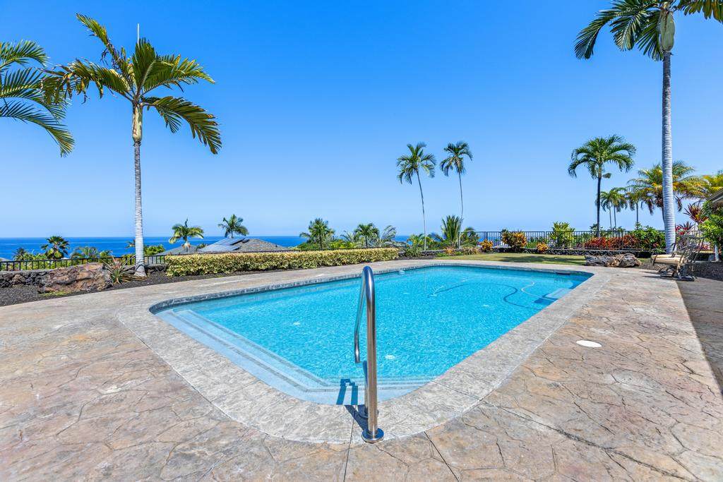 https://bt-photos.global.ssl.fastly.net/hawaii/orig_boomver_1_732611-1.jpg