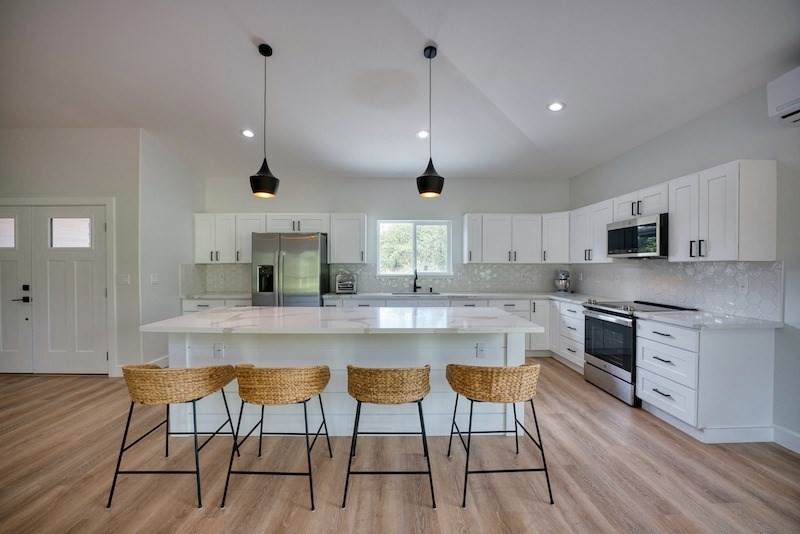 15-1503 5TH AVE - Photo 1