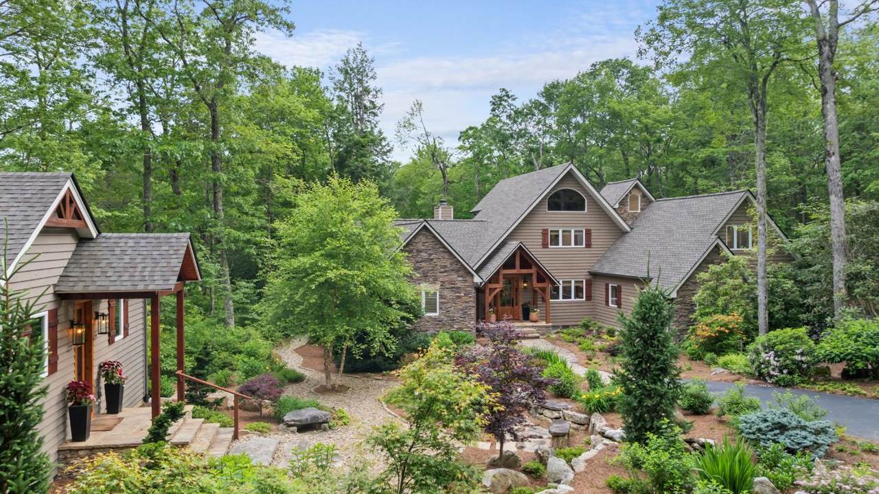 891 Crescent Trail - Photo 1