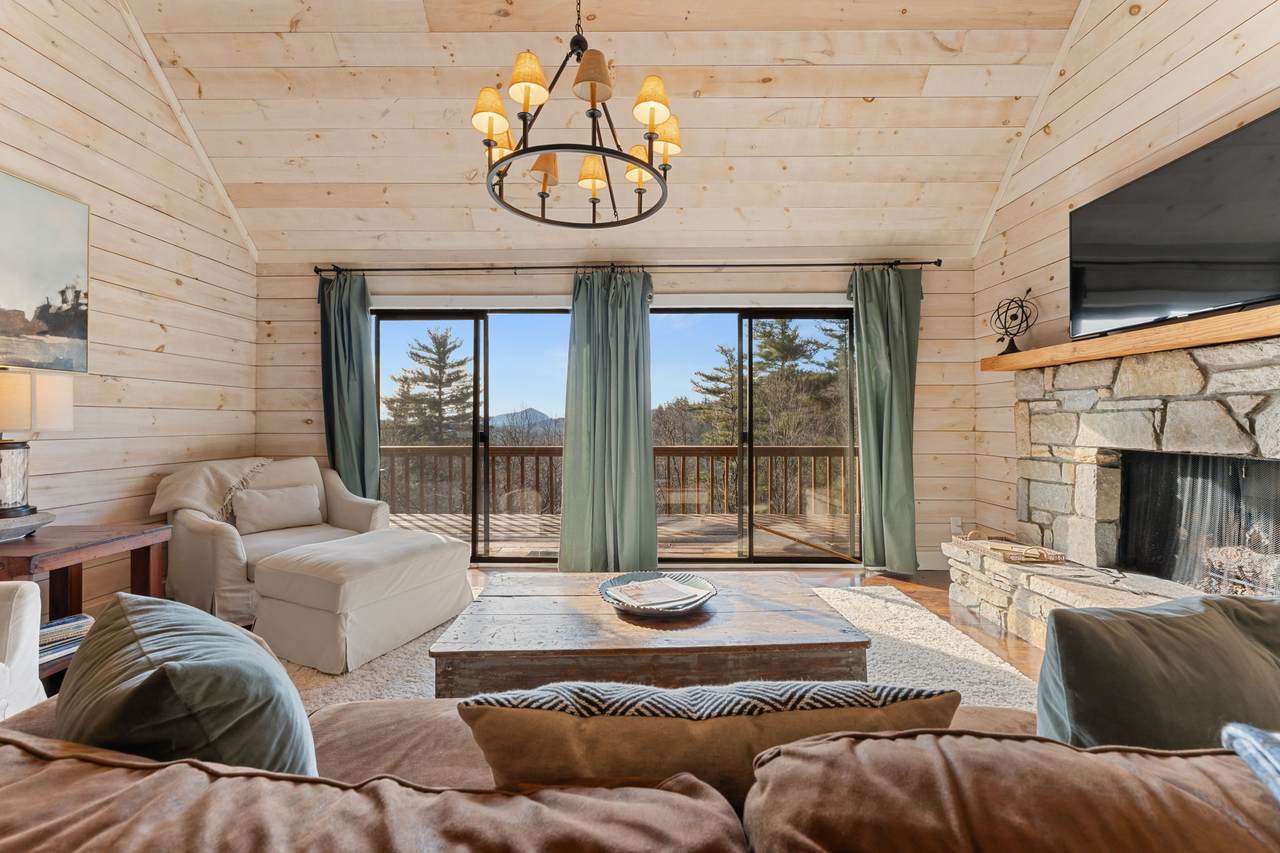 290 Blue Ridge Lane - Photo 1