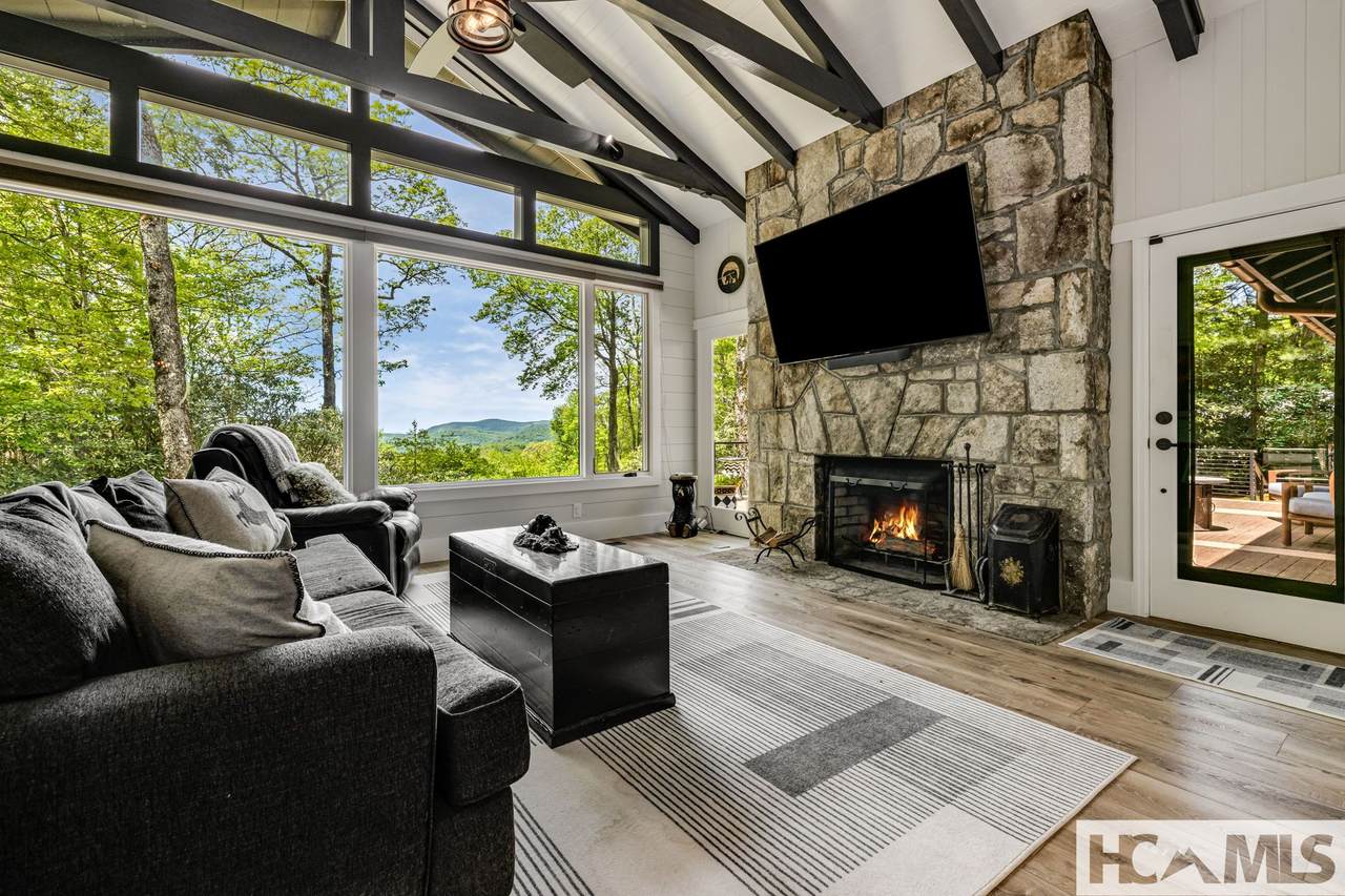 1135 Big Bear Pen Road - Photo 1