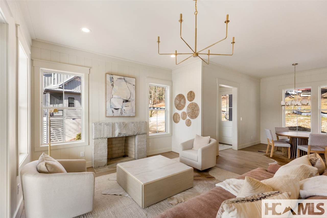 109 Laurel Meadow Way - Photo 1