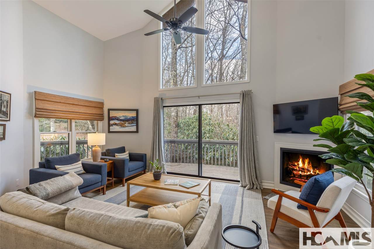 19-A Whiteside Mountain Rd - Photo 1