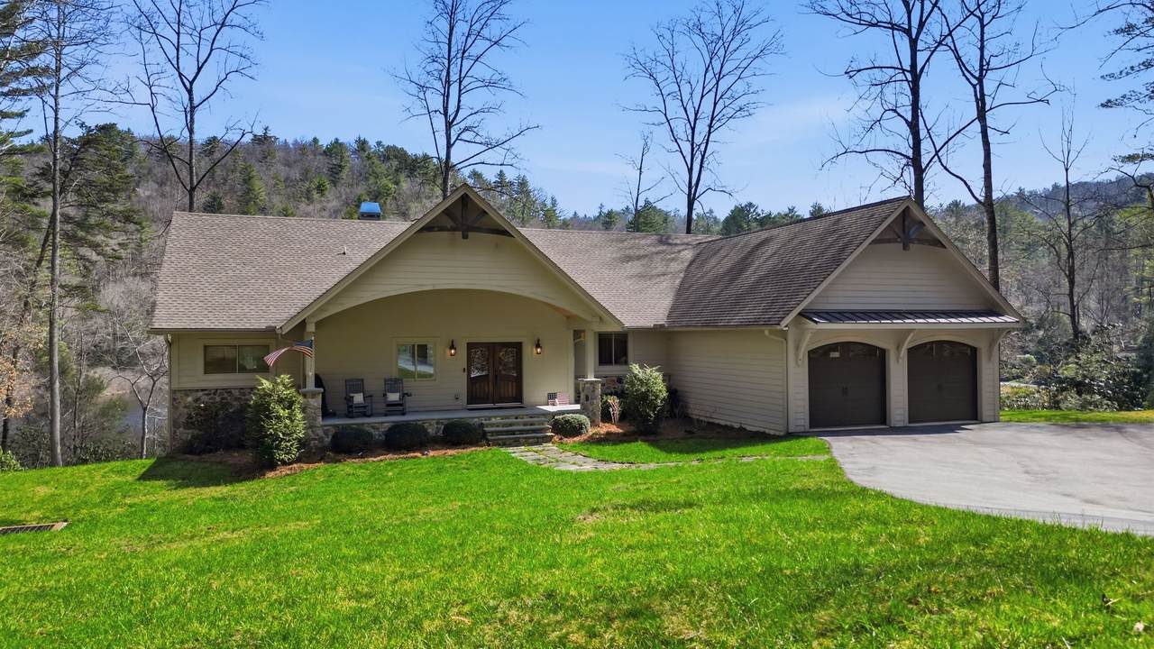 577 Twin Lakes Drive - Photo 1