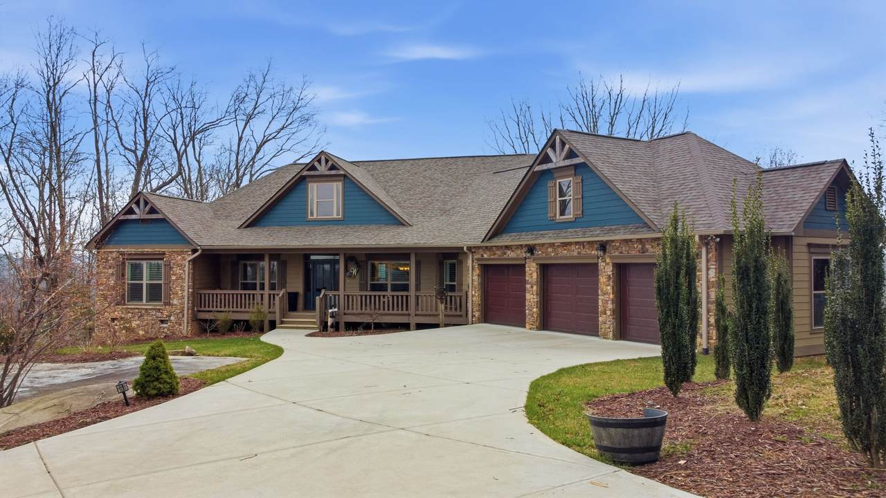 682 Greycliff Mountain Drive - Photo 1