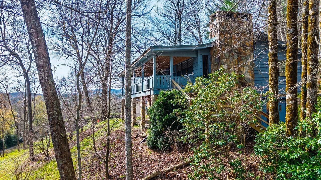 364 Shoe String Lane - Photo 1