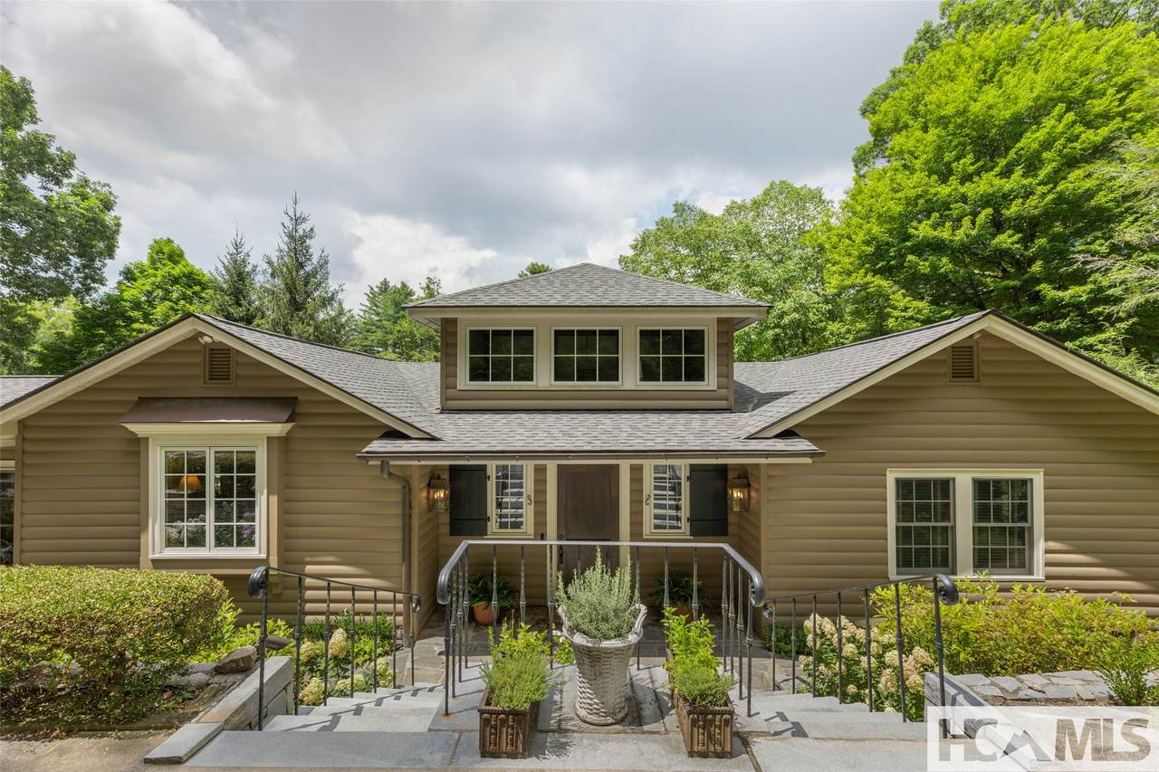 114 Cobb Road - Photo 1