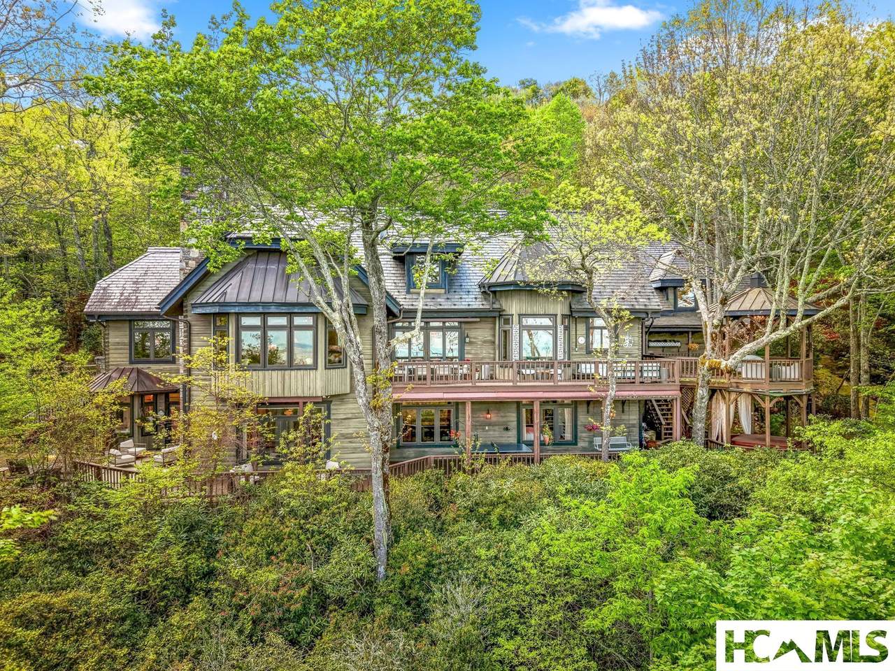 1052 Toxaway Drive - Photo 1