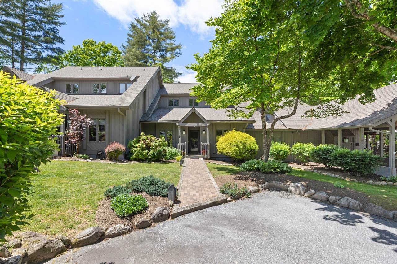 84 Fairway Villas Drive - Photo 1