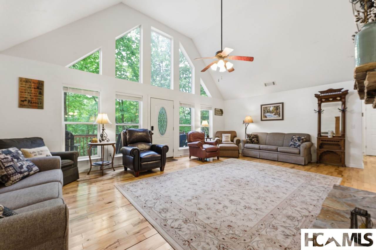 68 Golden Mist Court - Photo 1