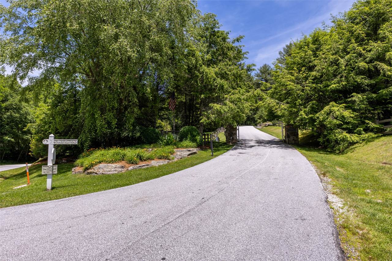 33 Summer Hill Road - Photo 1