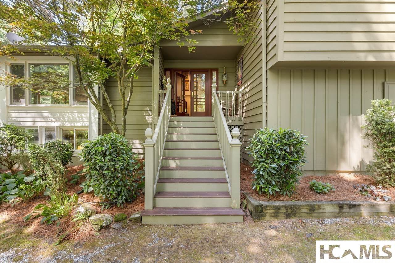 221 Hideaway Trail - Photo 1