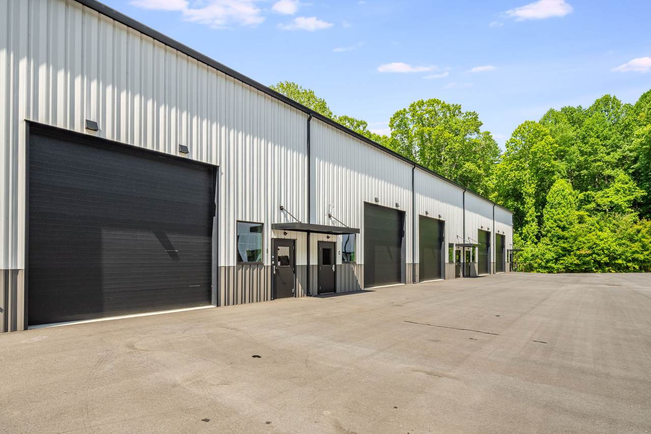 115 Speed Way Unit B - Photo 1