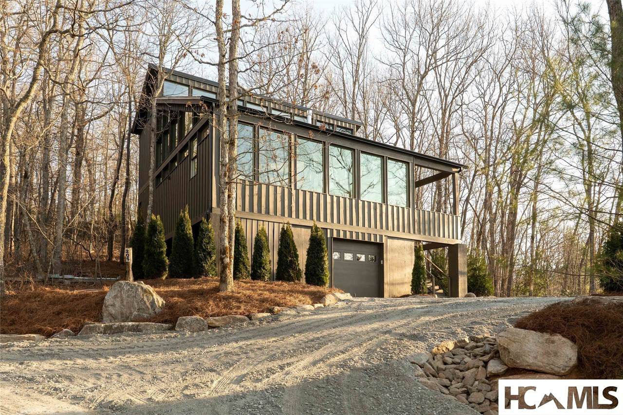205 Autumn Valley Lane - Photo 1
