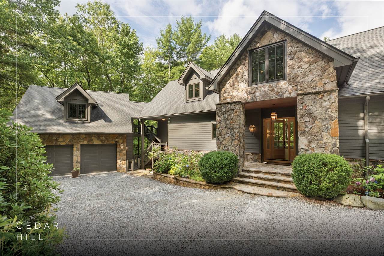 895 W Rochester Drive - Photo 1