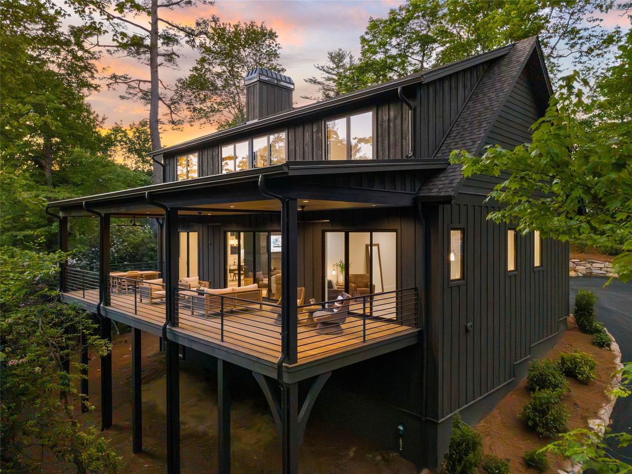 180 Hemlock Circle - Photo 1