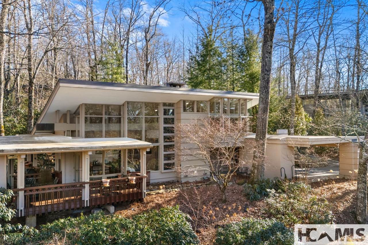 4 Woodland Lane - Photo 1