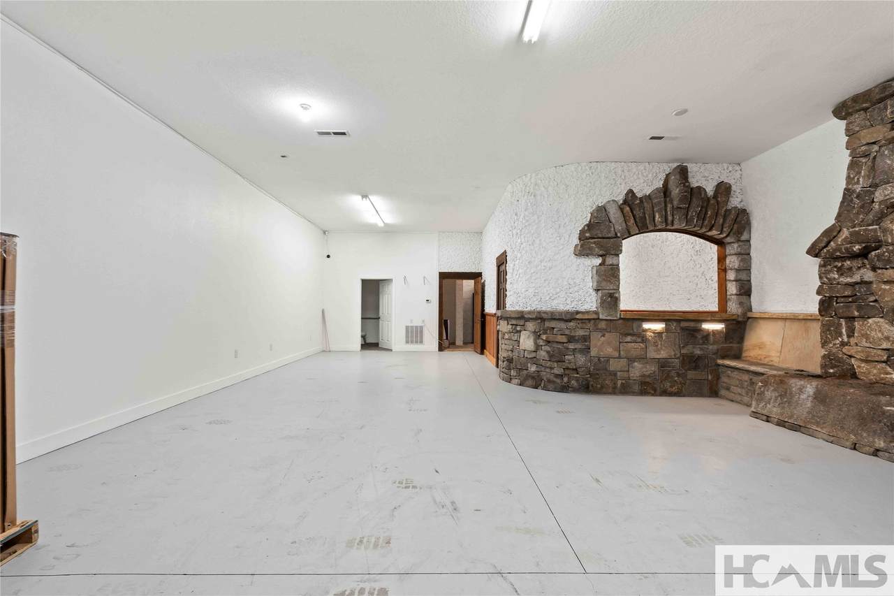 19 Cabe Place - Photo 1