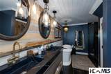 472 Chestnut Street - Photo 16
