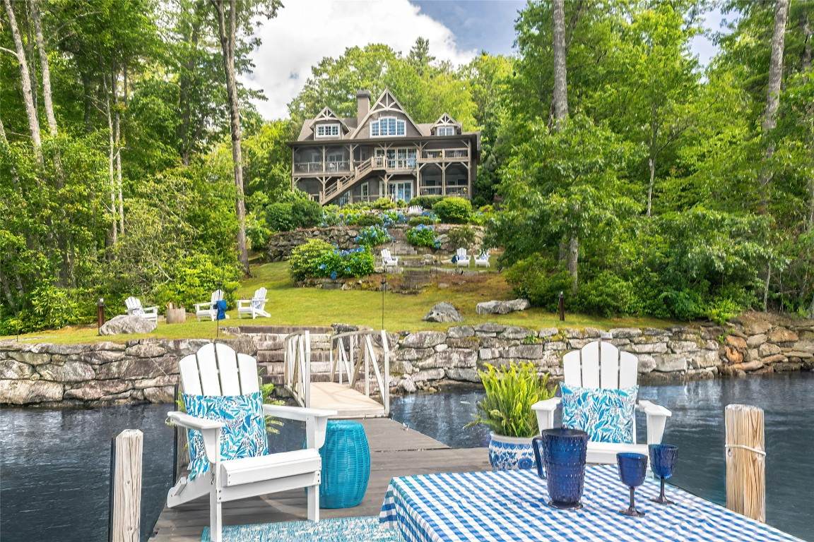 421 Easter Lane - Photo 1