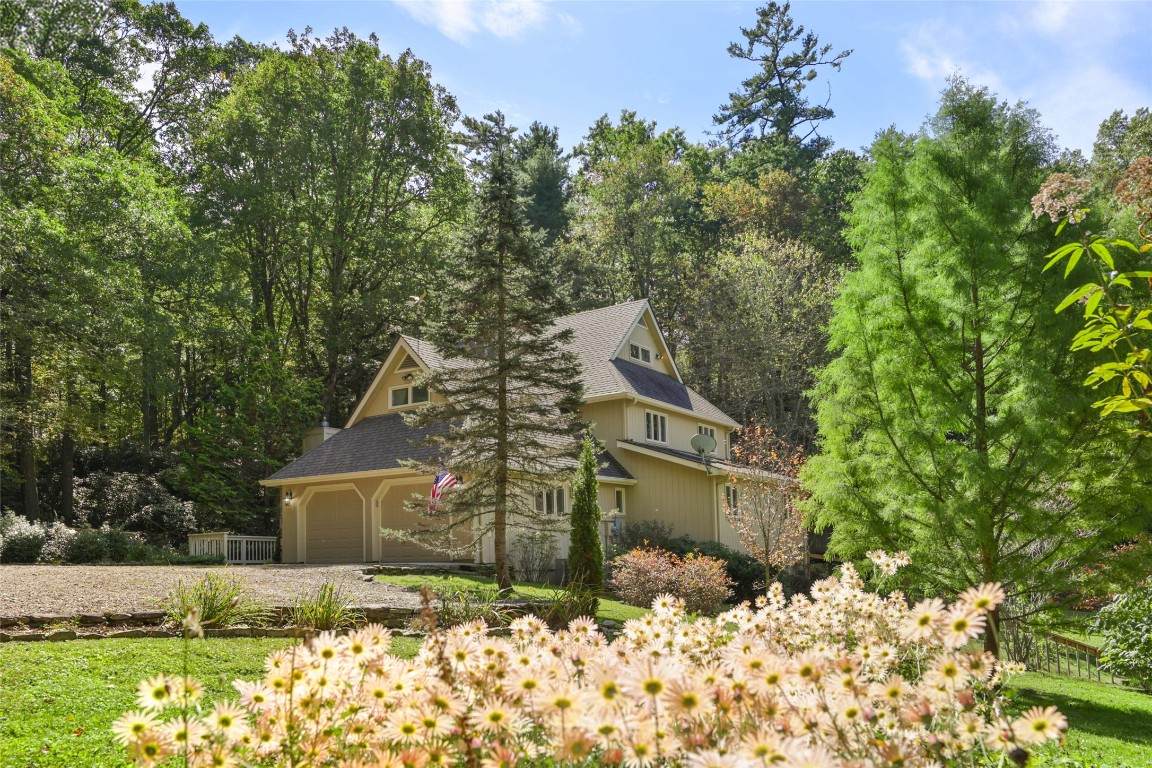 328 Webbmont Road - Photo 1