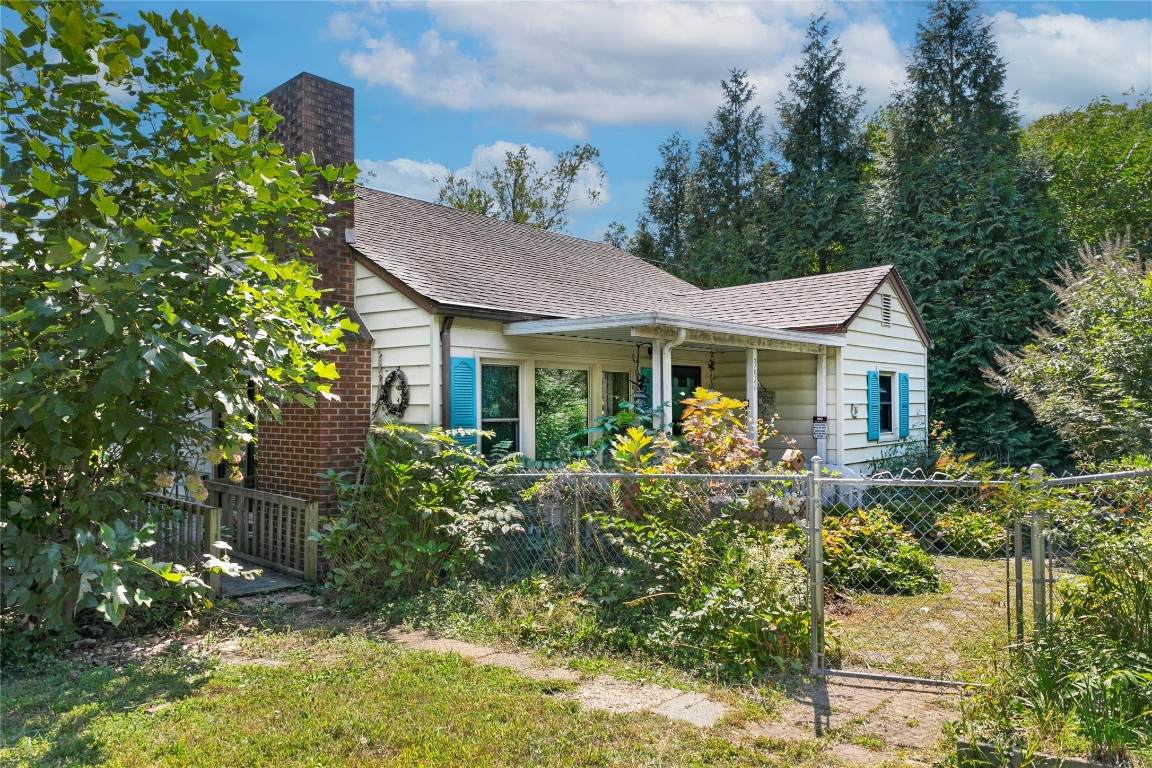 392 Old Hendersonville Highway - Photo 1