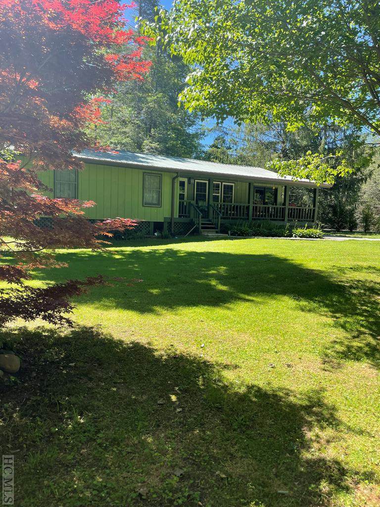 109 Twin Ponds Lane - Photo 1