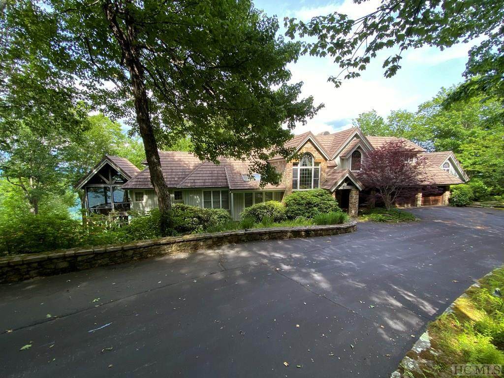 1734 Toxaway Drive - Photo 1