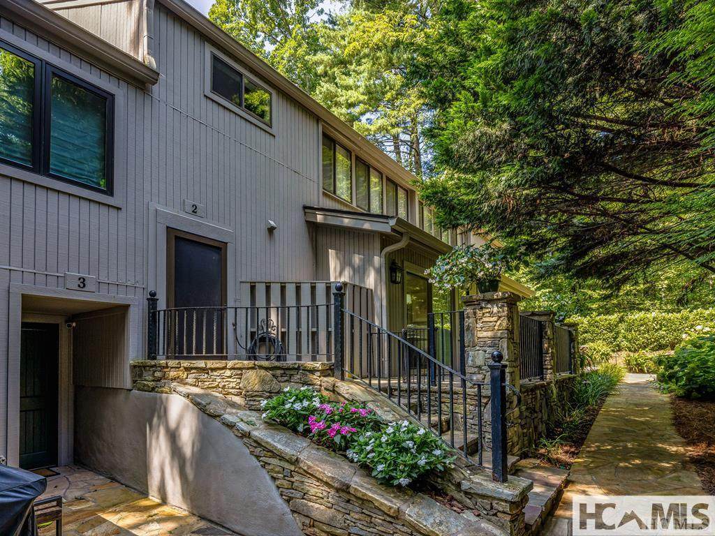64 Toxaway Shores - Photo 1