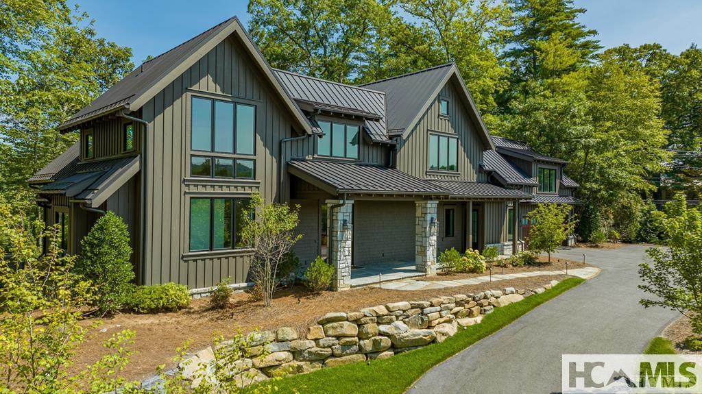 33 Sanctuary Ridge Road - Photo 1