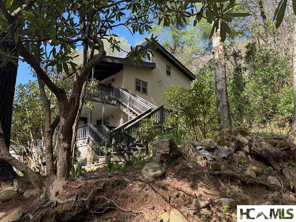 125 Hawks Nest Lane - Photo 1