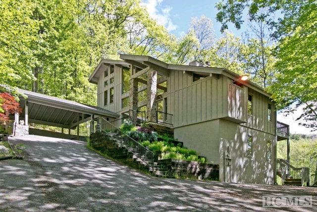 702 Lost Trail - Photo 1
