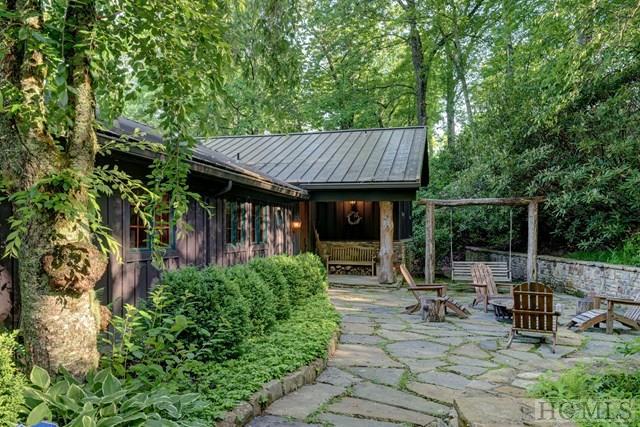874 Moorewood Road - Photo 1