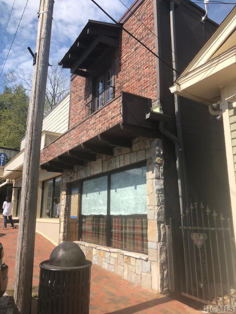 205 4th Street - Photo 1