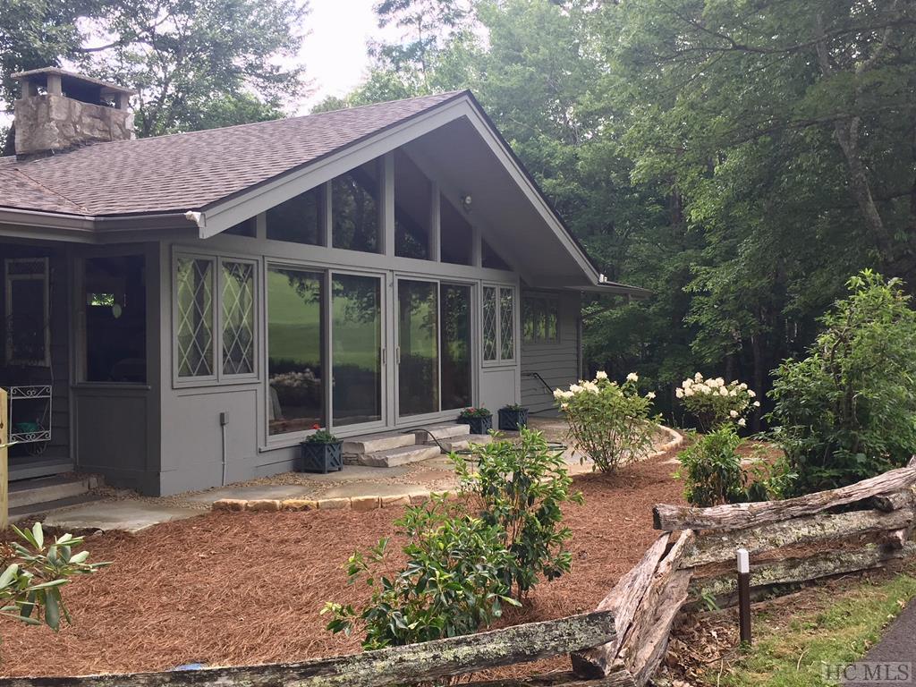 602 Country Club Drive - Photo 1