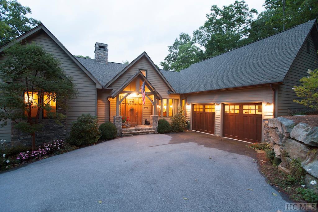 92 Pinehurst Court - Photo 1