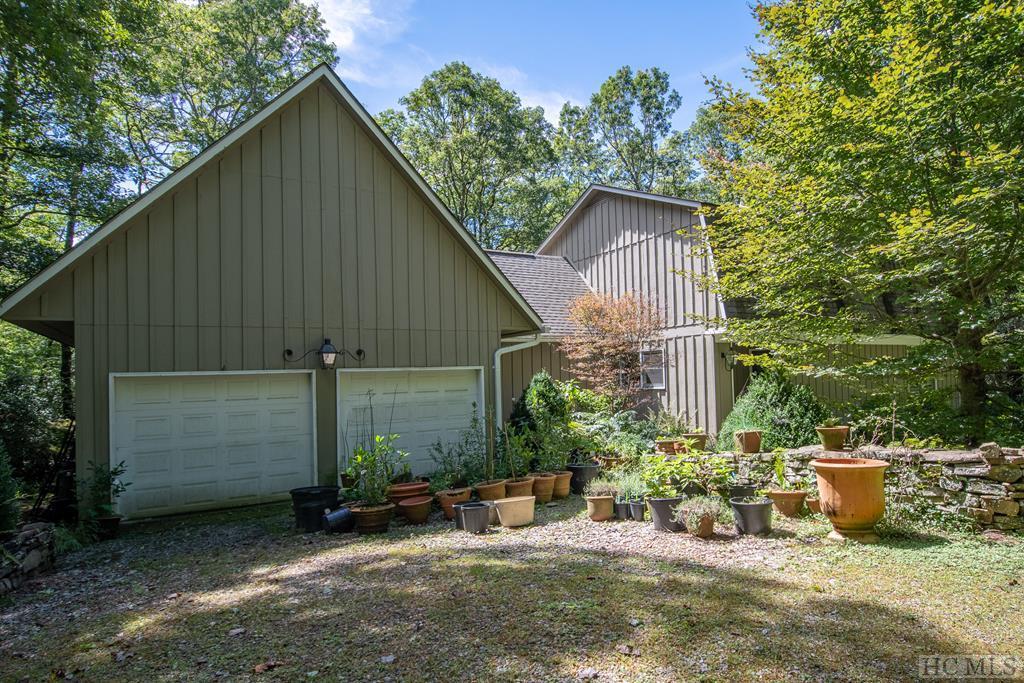 455 Dixon Drive - Photo 1