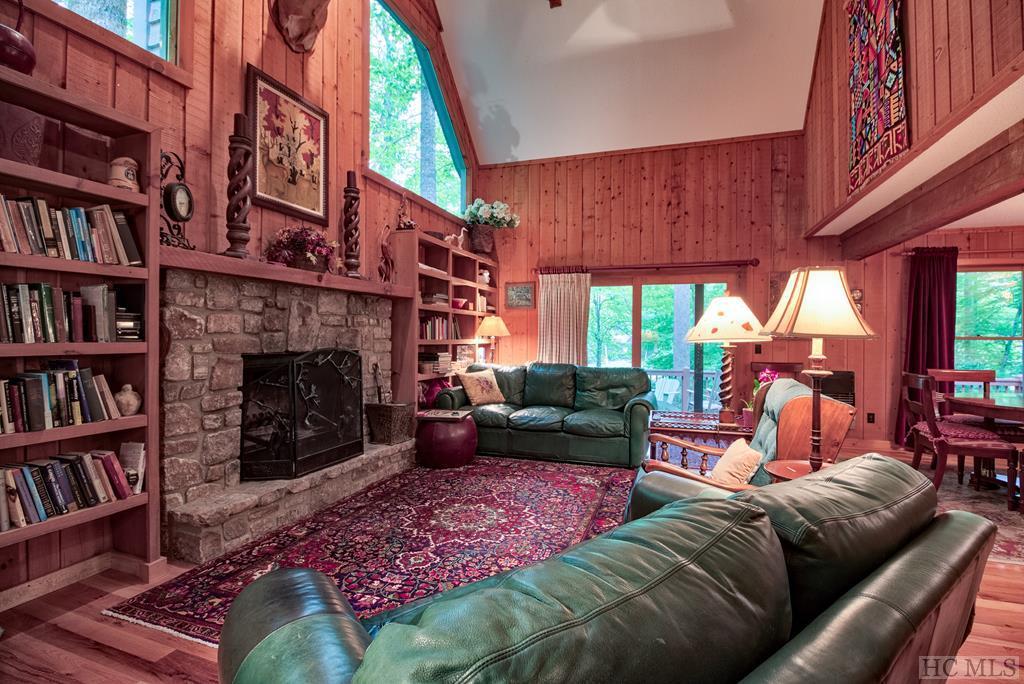 23 Tennis Court Drive - Photo 1