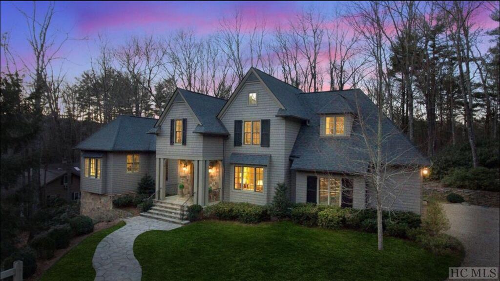 133 Pipers Court - Photo 1