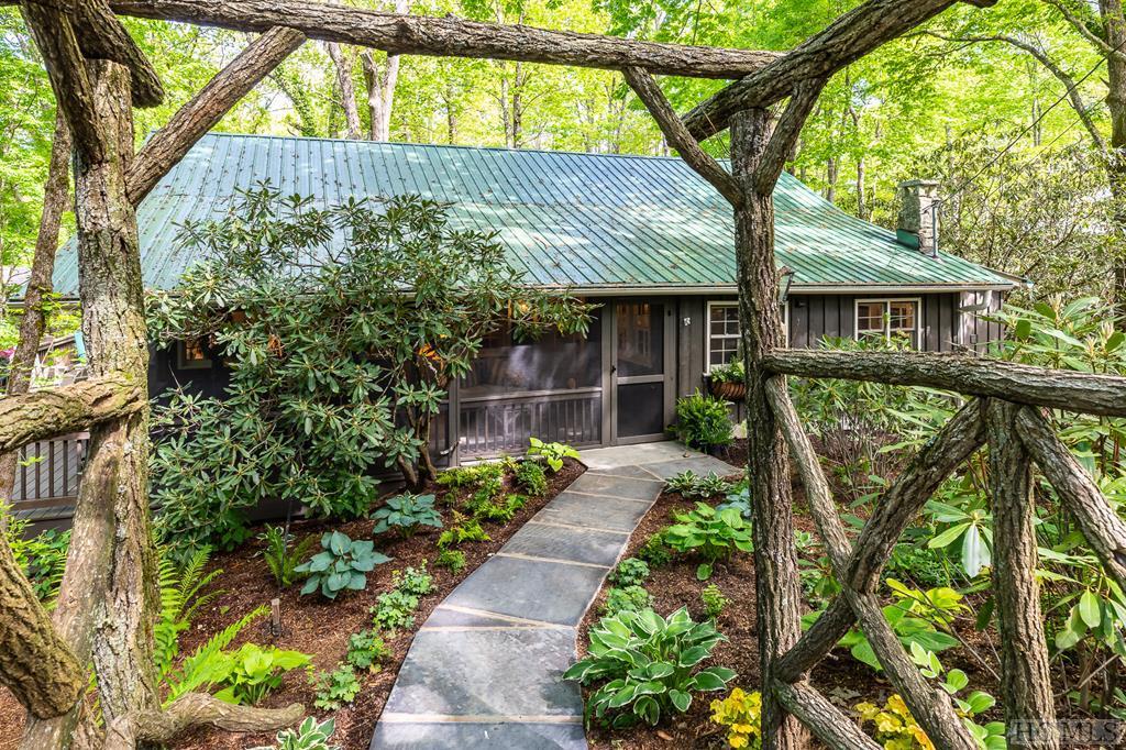1643 Cullasaja Drive - Photo 1