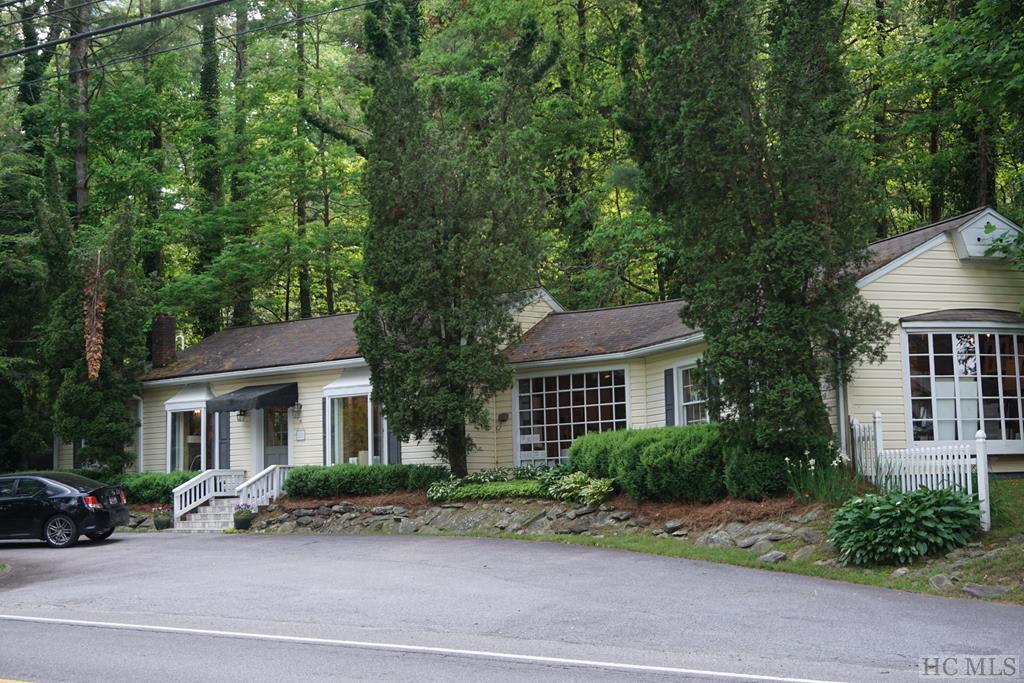 2220 N 4th Street - Photo 1