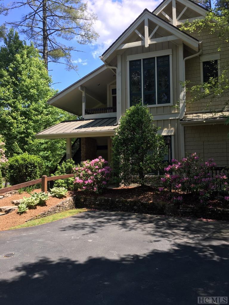 126 Village Walk - Photo 1