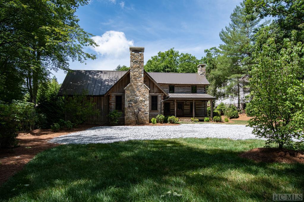 615 Hickory Street - Photo 1