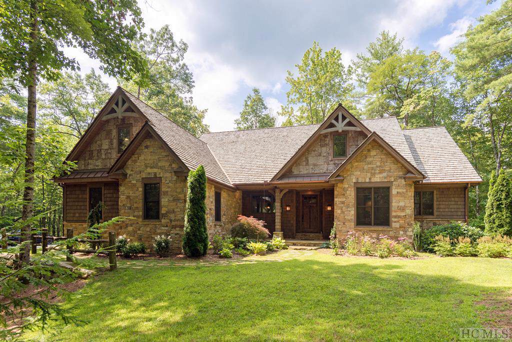 194 Streamside Drive - Photo 1