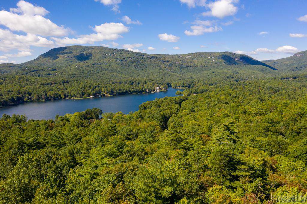 27 Hawk Mountain Road - Photo 1
