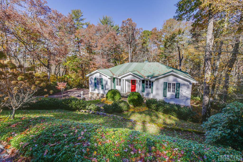 1298 Moorewood Road - Photo 1